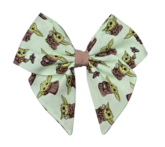 Cute Alien Inspired Hair Bow